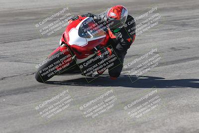 media/Oct-13-2025-Moto Forza (Mon) [[a66d839500]]/3-B Group/Session 2 (Bowl)/